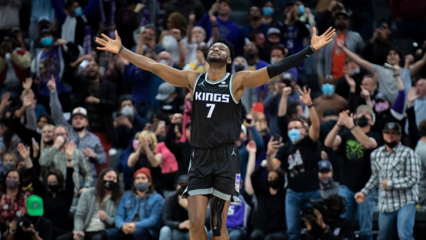 Sacramento Kings fend off Lakers in 125-116 win