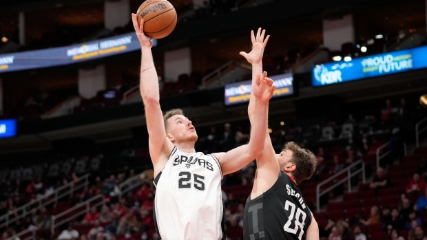 With Poeltl questionable, rookie Drew Eubanks' role could expand