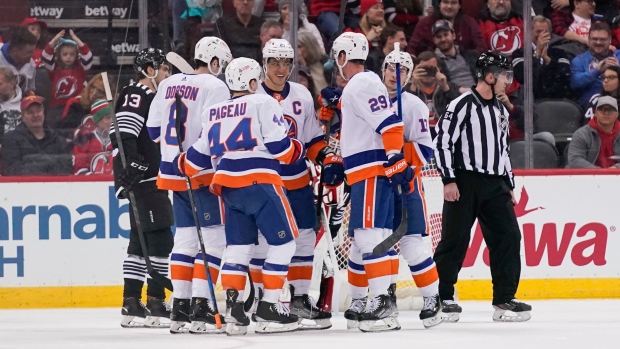 New York Islanders: Jean-Gabriel Pageau impresses in debut