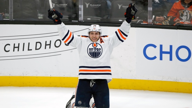 Draisaitl stars as the Oilers beat the Predators 6-1 for their first win of  the season, Pro National Sports