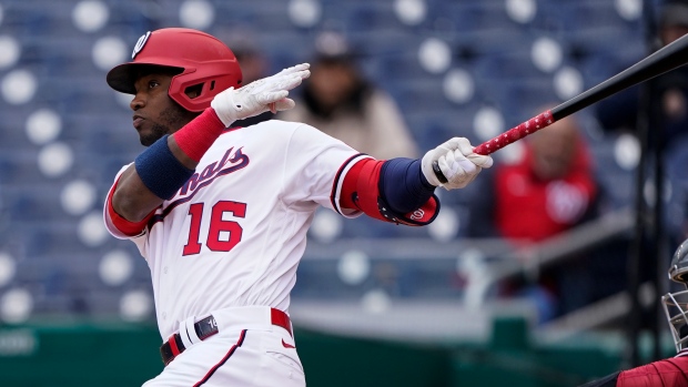 Victor Robles helps Nationals top Diamondbacks 6-1 before record