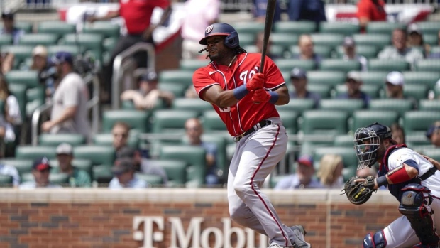 Reports: Guardians sign former All-Star 1B Josh Bell