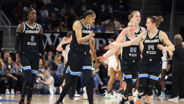 Chicago Sky celebrate