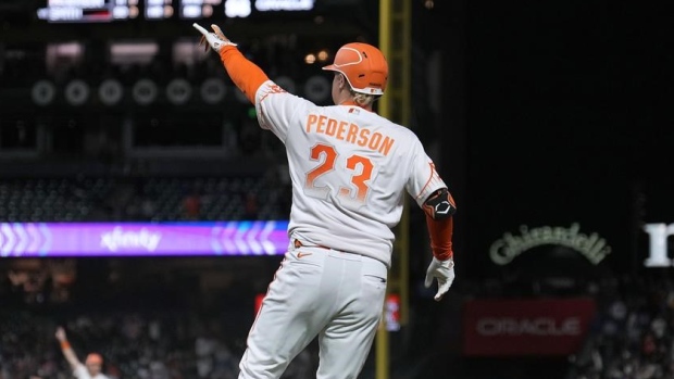 Giants have discussed extension with Joc Pederson