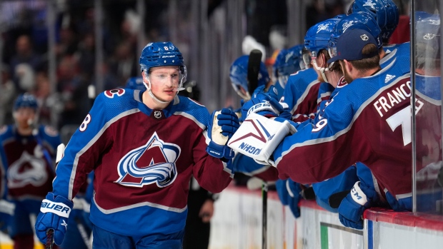 Following the hot trend, Joe Sakic joins the Avalanche front