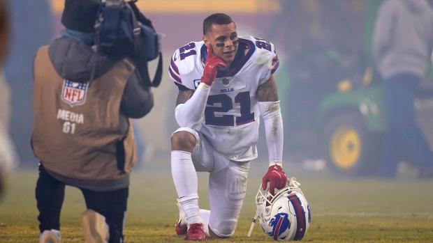 Poyer's trip to next Bills game shorter after drive to KC