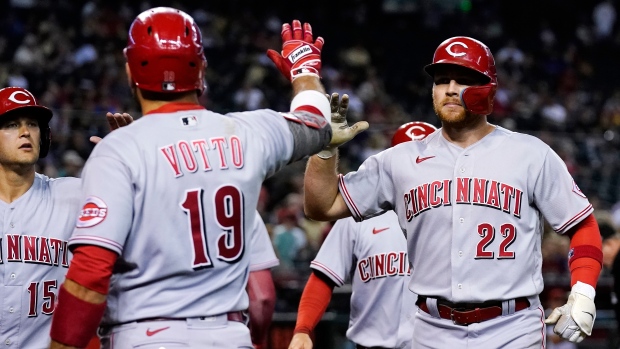 Cincinnati Reds beat Arizona Diamondbacks to win fifth straight game