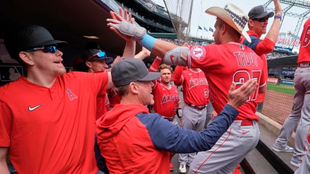 Mike Trout Reveals How Far He Can Hit a Golf Ball When Announcing