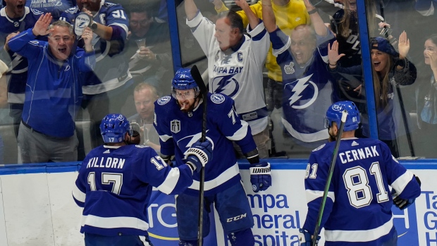 Lightning's Ondrej Palat extends Stanley Cup Final with Avalanche