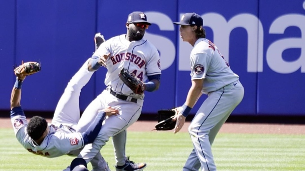 Why Astros SS Jeremy Peña shows heart sign after hitting homers