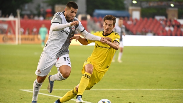 Columbus Crew signs Columbus Crew 2 forward Jacen Russell-Rowe