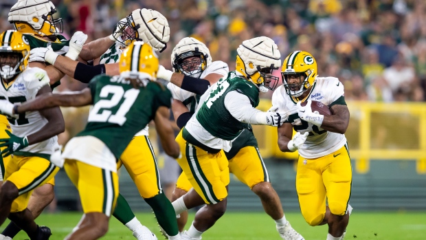 Video of training camp fight between Packers OL Elgton Jenkins