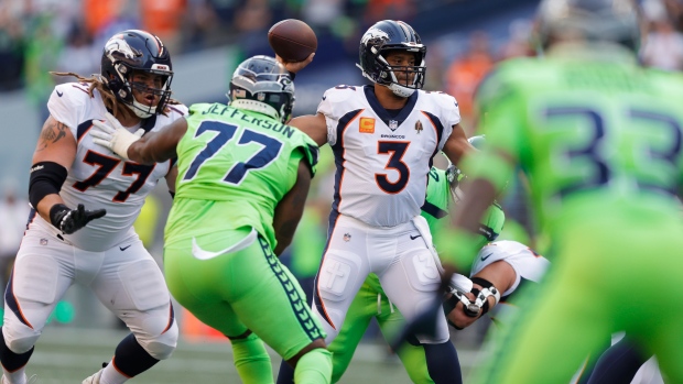 Denver Broncos 16-17 Seattle Seahawks: Russell Wilson booed and