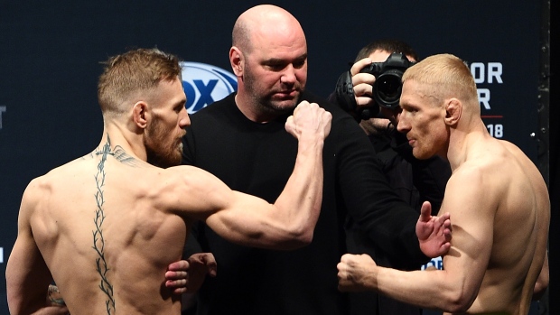 Conor McGregor Dennis Siver