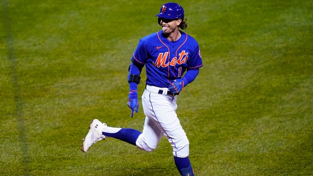 Jeff McNeil joining Mets bench Tuesday