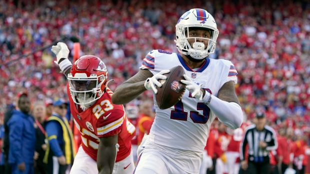 Top photos from Buffalo Bills' 24-20 win over Kansas City Chiefs