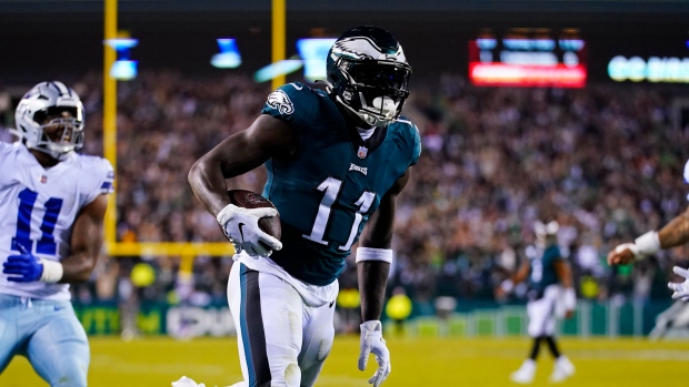 Eagles' A.J. Brown scores eerily similar touchdown to Super Bowl