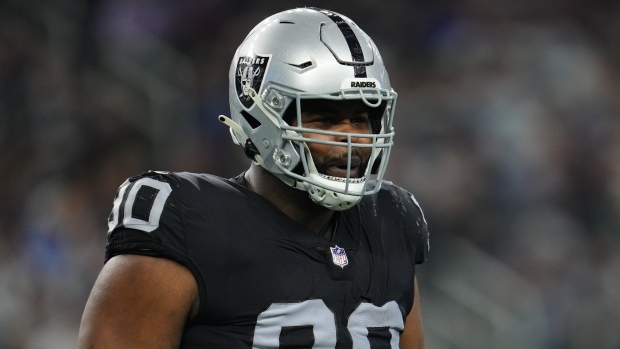 Las Vegas Raiders: Johnathan Hankins - Sports Illustrated Las