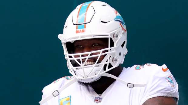 Dolphins LT Armstead won't need surgery, could return soon