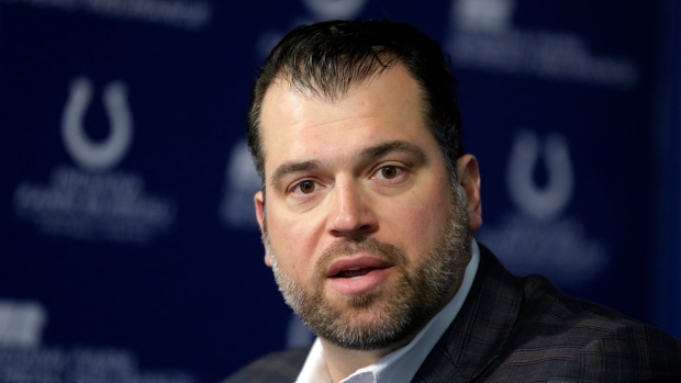 Colts' Grigson tosses ball to NFL on investigation into Patriots' Deflategate 