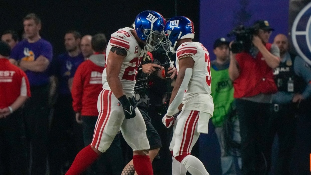 NY Giants upset the Minnesota Vikings 31-24 to advance to NFC Divisional  Round