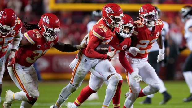 Chiefs defeat Jaguars, advance to fifth consecutive AFC Championship Game