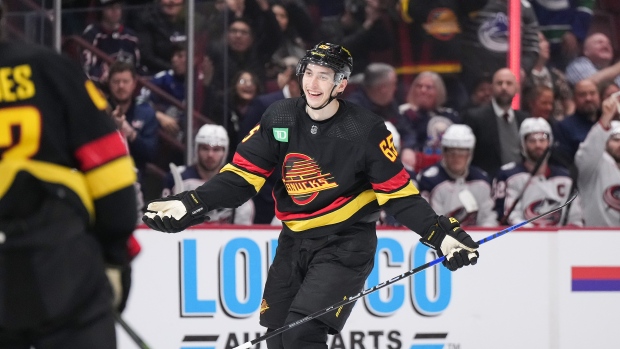 Canucks clear salary cap space by sending Ilya Mikheyev to Blackhawks – TSN.ca