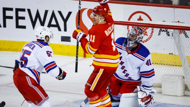 Calgary Flames beat Winnipeg Jets 5-4 in pre-season game