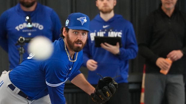 A.J. Sports World Toronto Blue Jays: Jersey Signed By Kevin Pillar