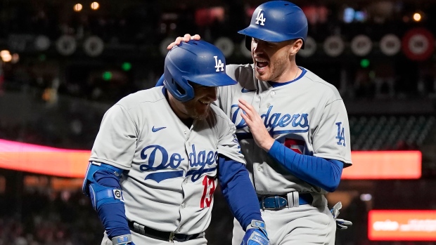 🤯 MAX MUNCY HITS A GRAND SLAM AGAINST DODGERS RIVAL SAN FRANCISCO GIANTS!  2 home runs in one night! 