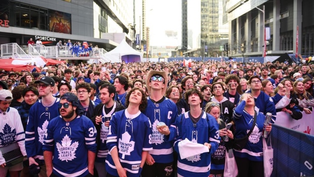 Redmond on how Leafs fans can bring the energy for Game 6, how Woll ...