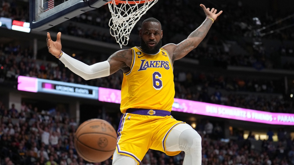 LeBron James - Los Angeles Lakers - Kia NBA Tip-Off 2019 - Game-Worn Icon  Edition Jersey - Double-Double