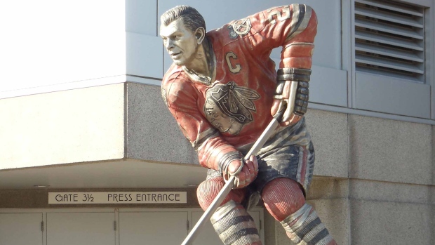 TSN Archives: Bobby Hull, the Golden Jet of hockey (March 19, 1966)