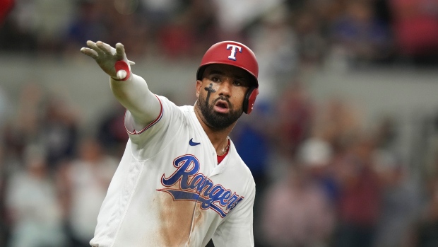 Duran's home run sparks five-run eighth as Rangers beat Tigers 8-3