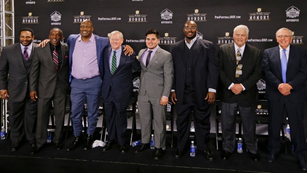 Pro Football Hall Of Fame's Class Of 2015 Says Thanks