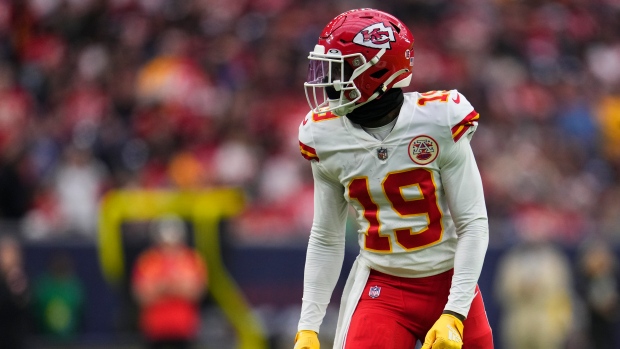 Chiefs missing Toney, McKinnon while Raiders could have Jacobs for