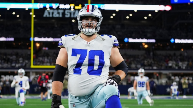 All-Pro Guard Zack Martin Ends Holdout, Agrees to Contract With Dallas  Cowboys