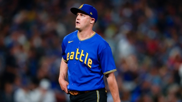 D-backs become buyers at trade deadline, add Mariners closer Paul