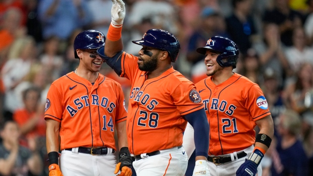 Singleton homers twice in Verlander's 500th start to lead Astros over  Angels 11-3