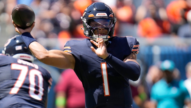 Bears QB Justin Fields fourth in NFL jersey sales since Aug. 1, ahead of  Patrick Mahomes - Chicago Sun-Times