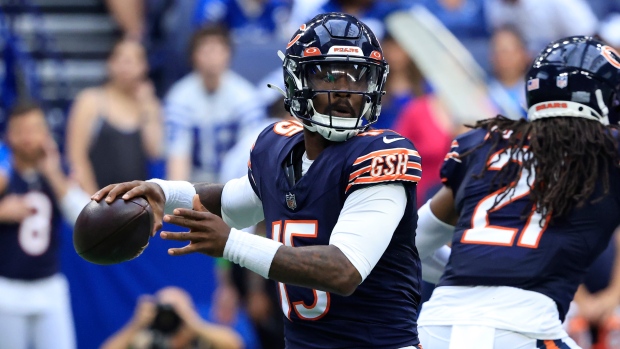 Bears waive QB Walker, clearing way for rookie Bagent to back up Fields