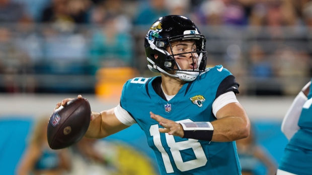 Jags hit social media 'goal' to debut all teal uniforms