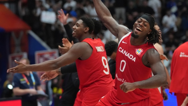 Josh Lewenberg: Canada Basketball bridges Olympic past, present and future to open camp – TSN.ca