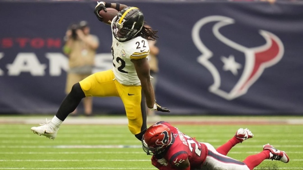 WATCH: Why did Steelers' Najee Harris lose captain status to Kenny Pickett?