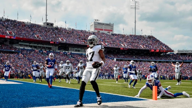 Davante Adams breaks Raiders franchise record previously held by Hall of  Famer