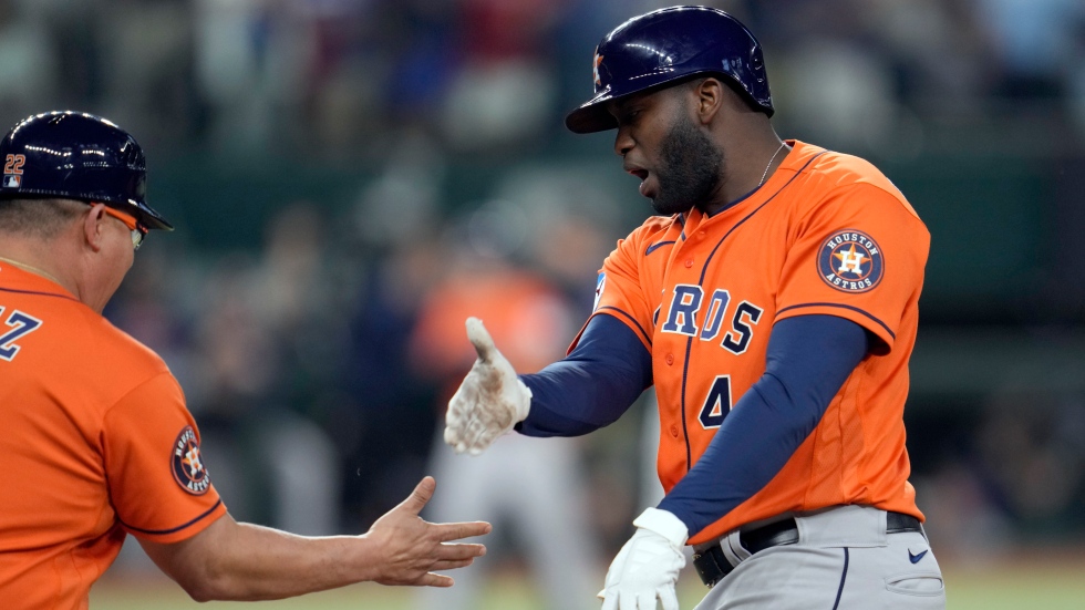 Lee's shot backs up 3-hitter in Astros' 5-0 win over Brewers