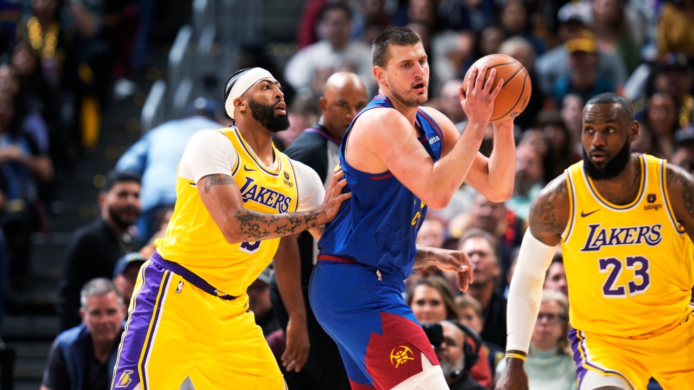 LeBron James - Los Angeles Lakers - Kia NBA Tip-Off 2019 - Game-Worn Icon  Edition Jersey - Double-Double