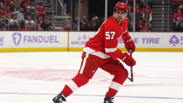 Red Wings F David Perron suspended 6 games for cross-checking, National