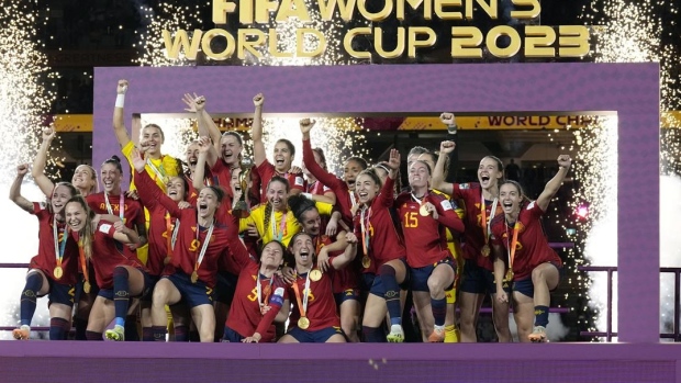 España asciende a lo más alto del ranking femenino de la FIFA, Canadá sigue en el décimo lugar