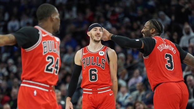 DeMar DeRozan Alex Caruso light it up as Chicago Bulls knock off